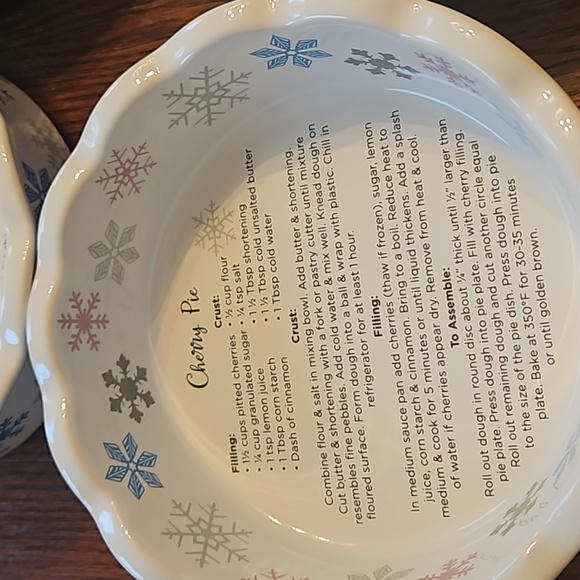 Temptations Bakeware pie plates set of 4 - Picture 4 of 8